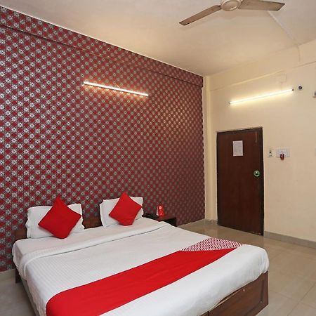 Oyo 9001 Hotel East West Калькутта Экстерьер фото