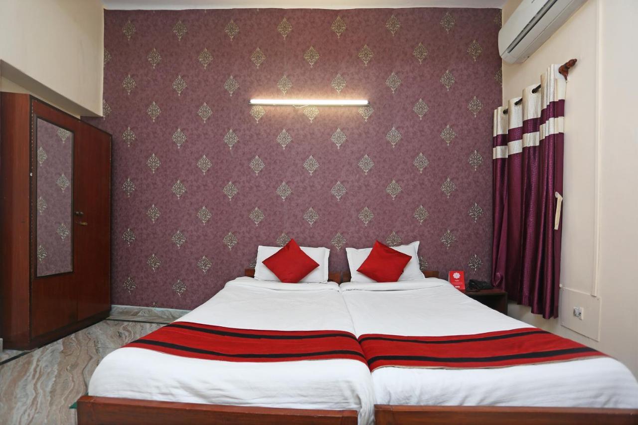 Oyo 9001 Hotel East West Калькутта Экстерьер фото